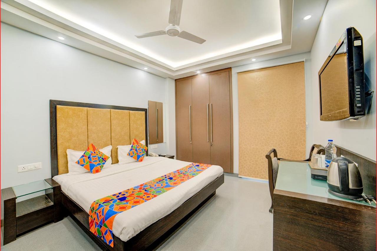 Fabhotel Exotica Greenpark Нью-Делі Екстер'єр фото